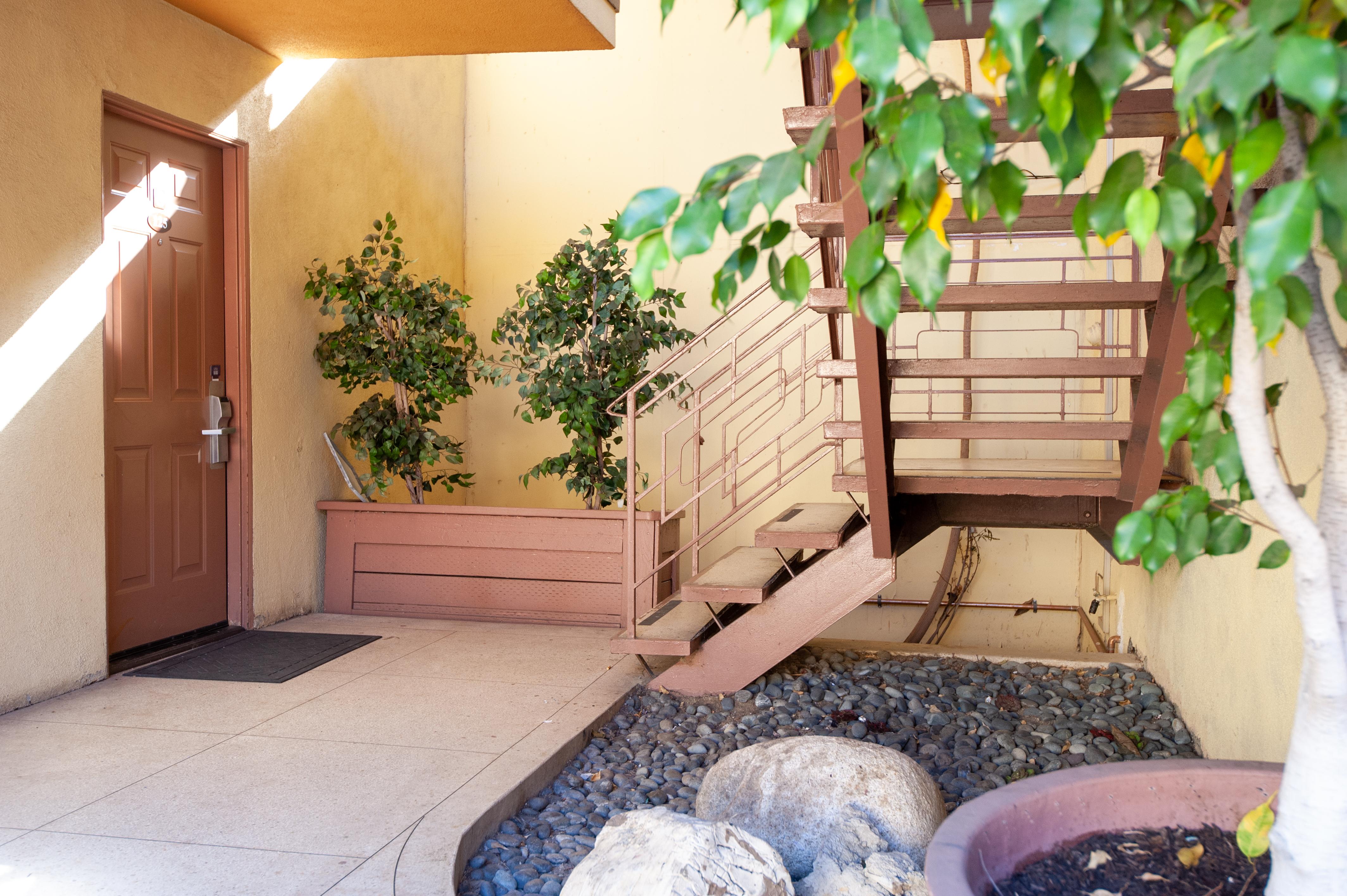 Studio City Court Yard Hotel Интериор снимка