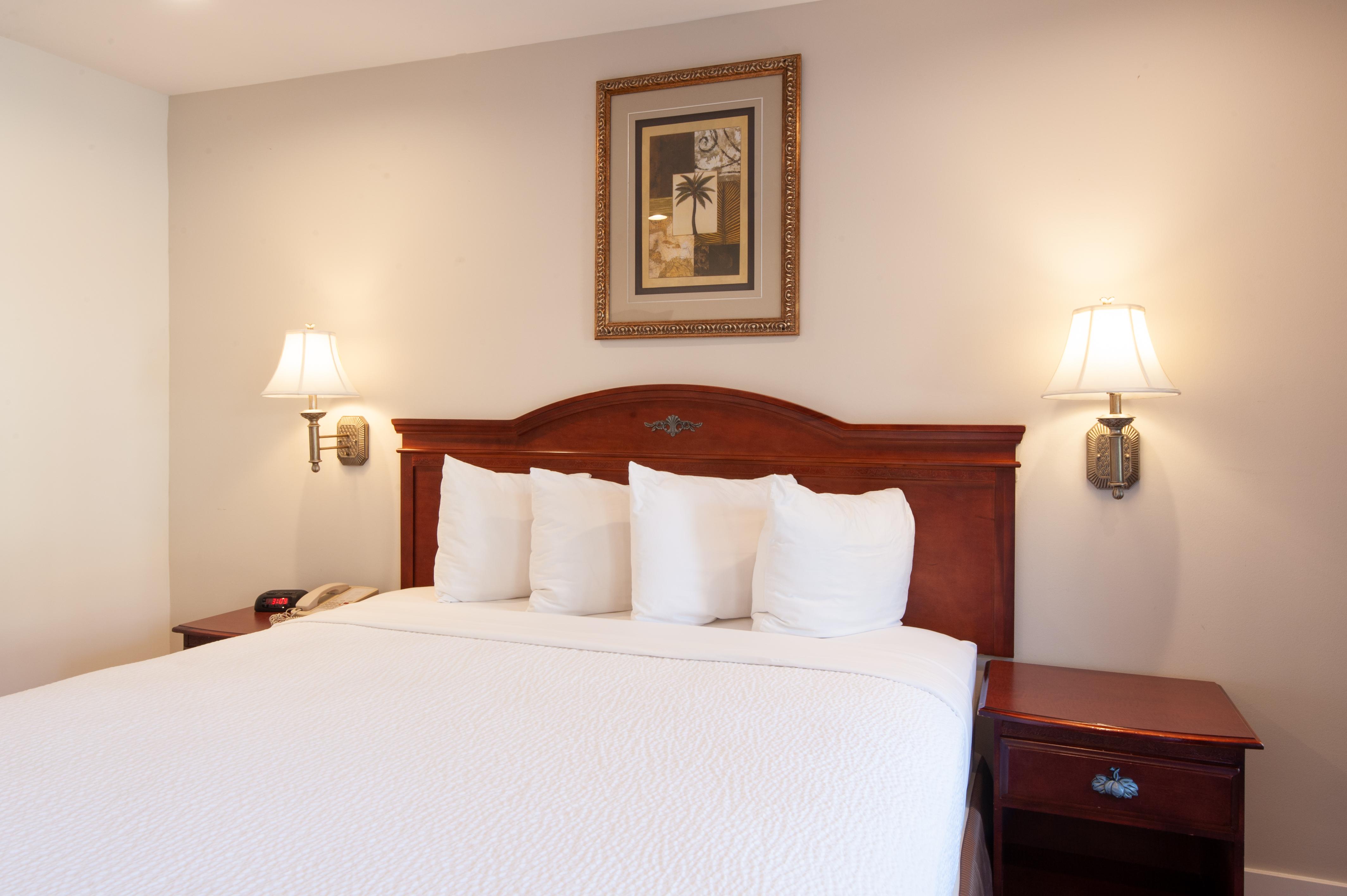 Studio City Court Yard Hotel Стая снимка