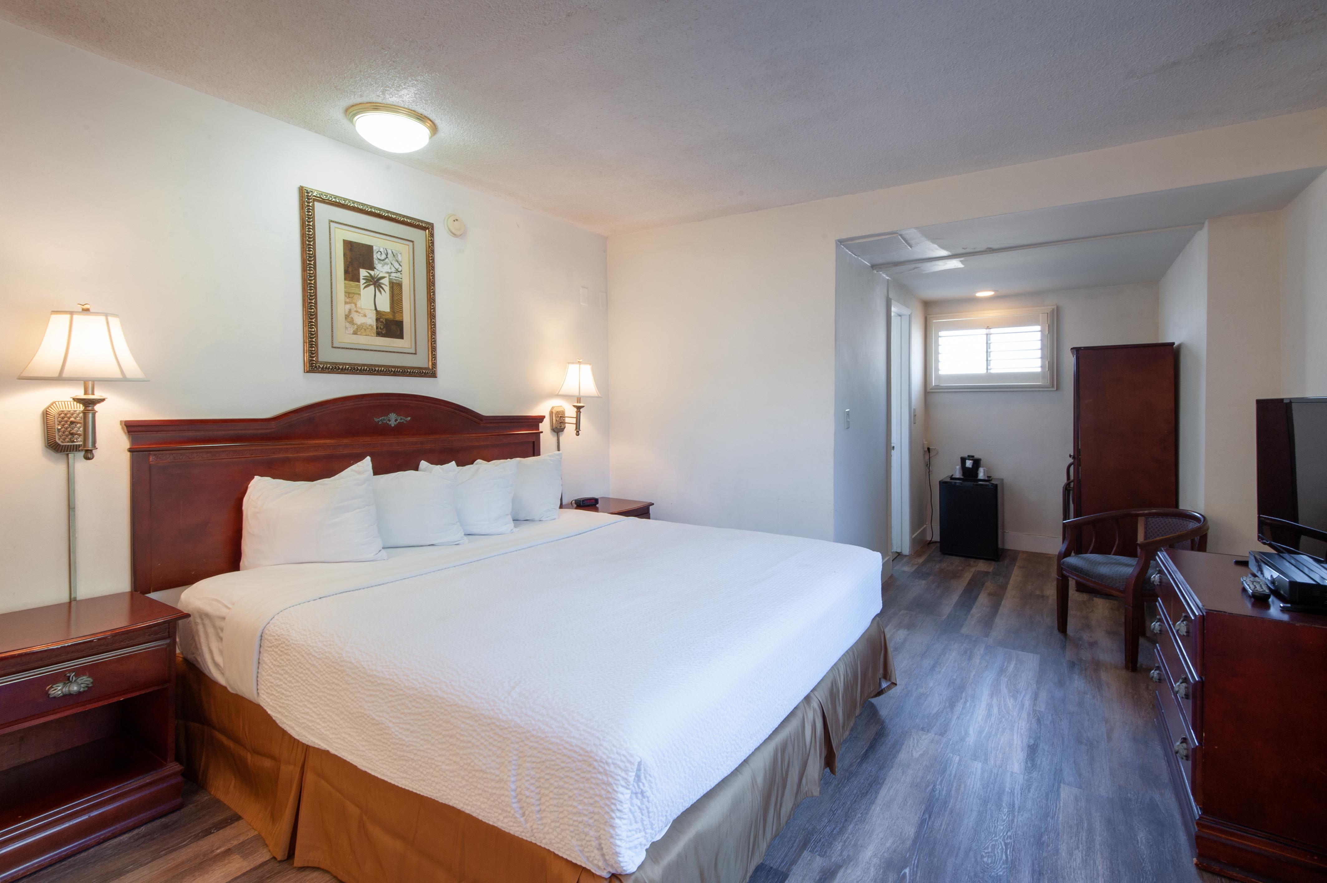 Studio City Court Yard Hotel Стая снимка