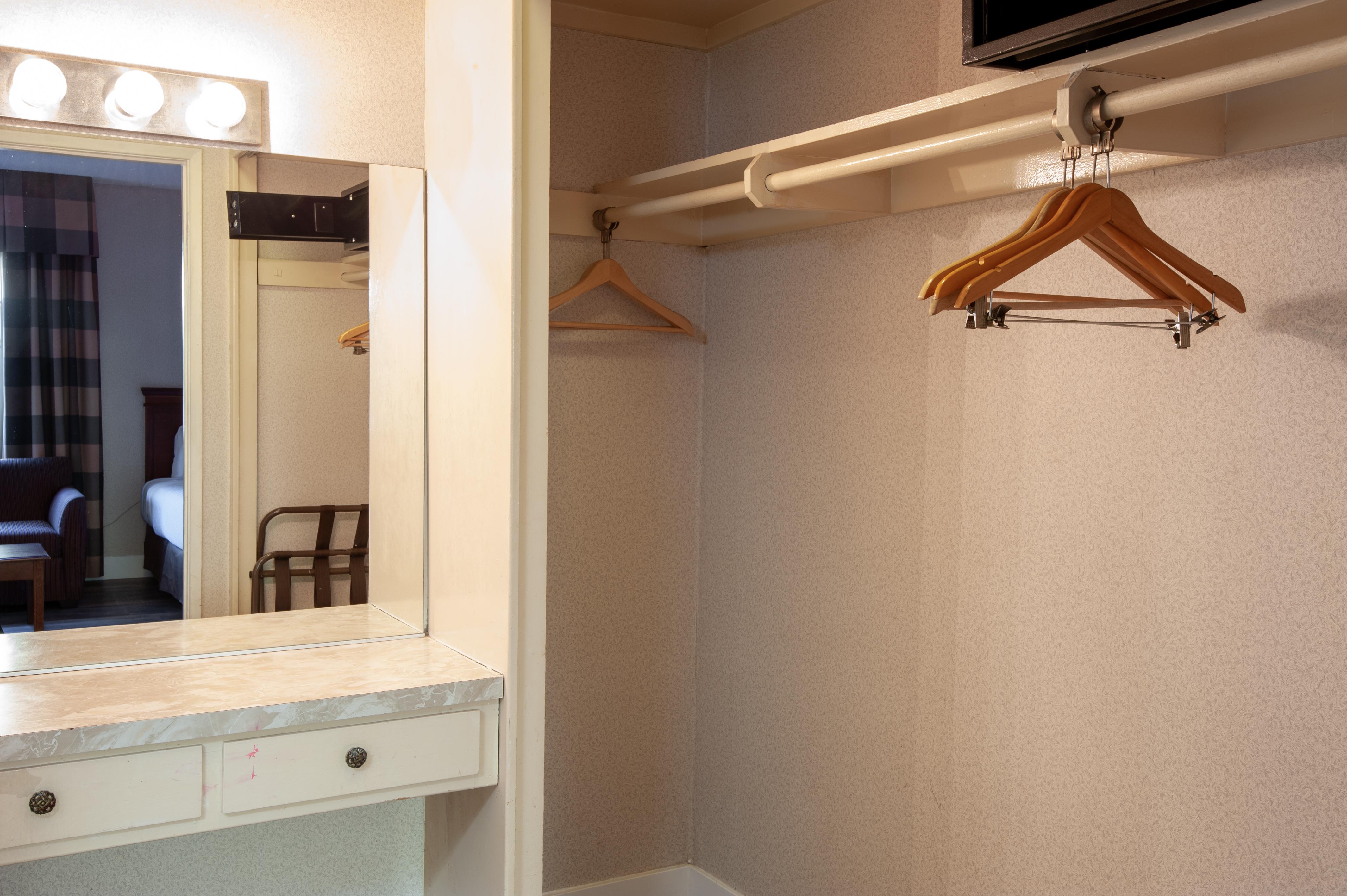 Studio City Court Yard Hotel Стая снимка