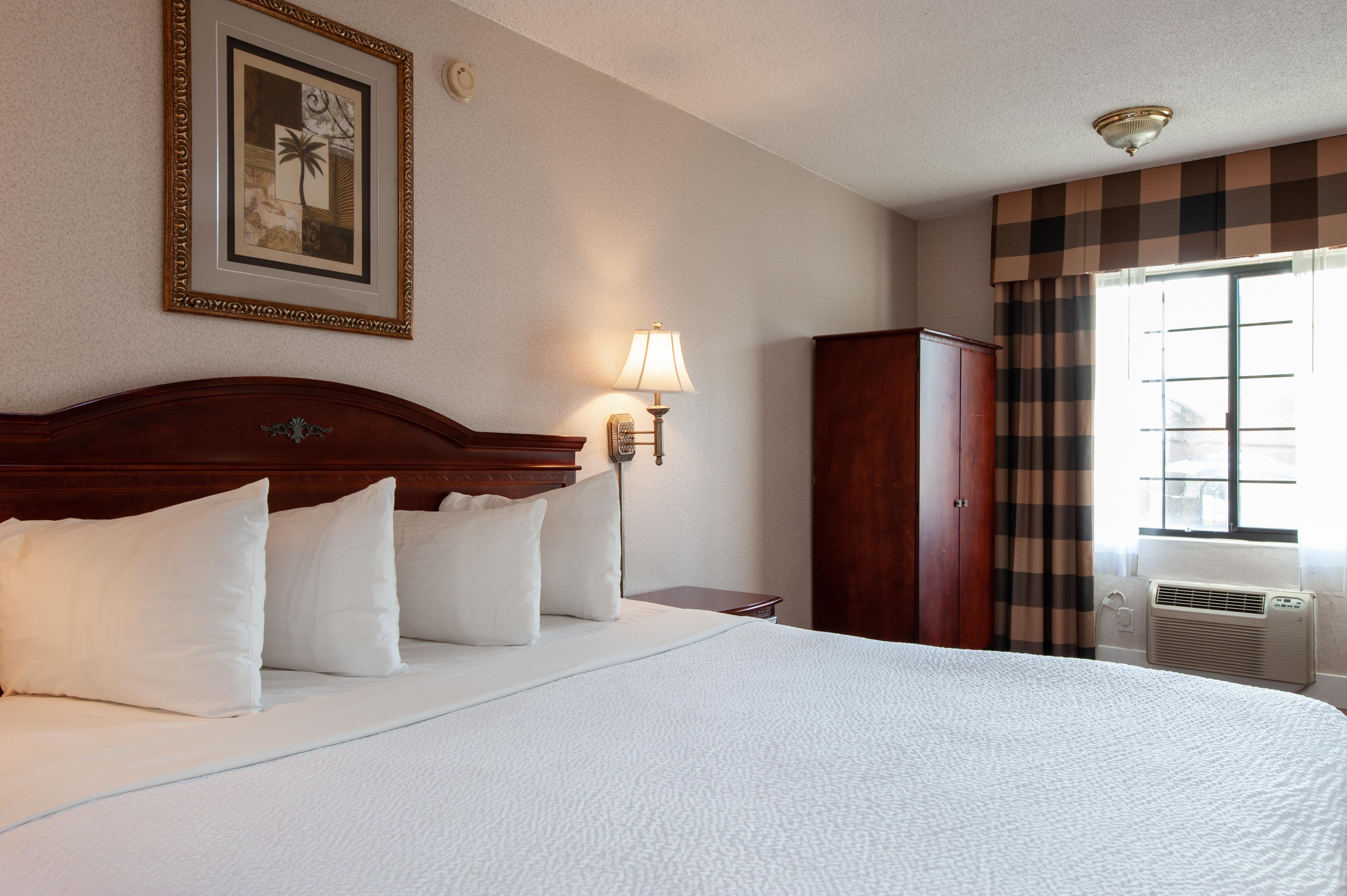 Studio City Court Yard Hotel Стая снимка