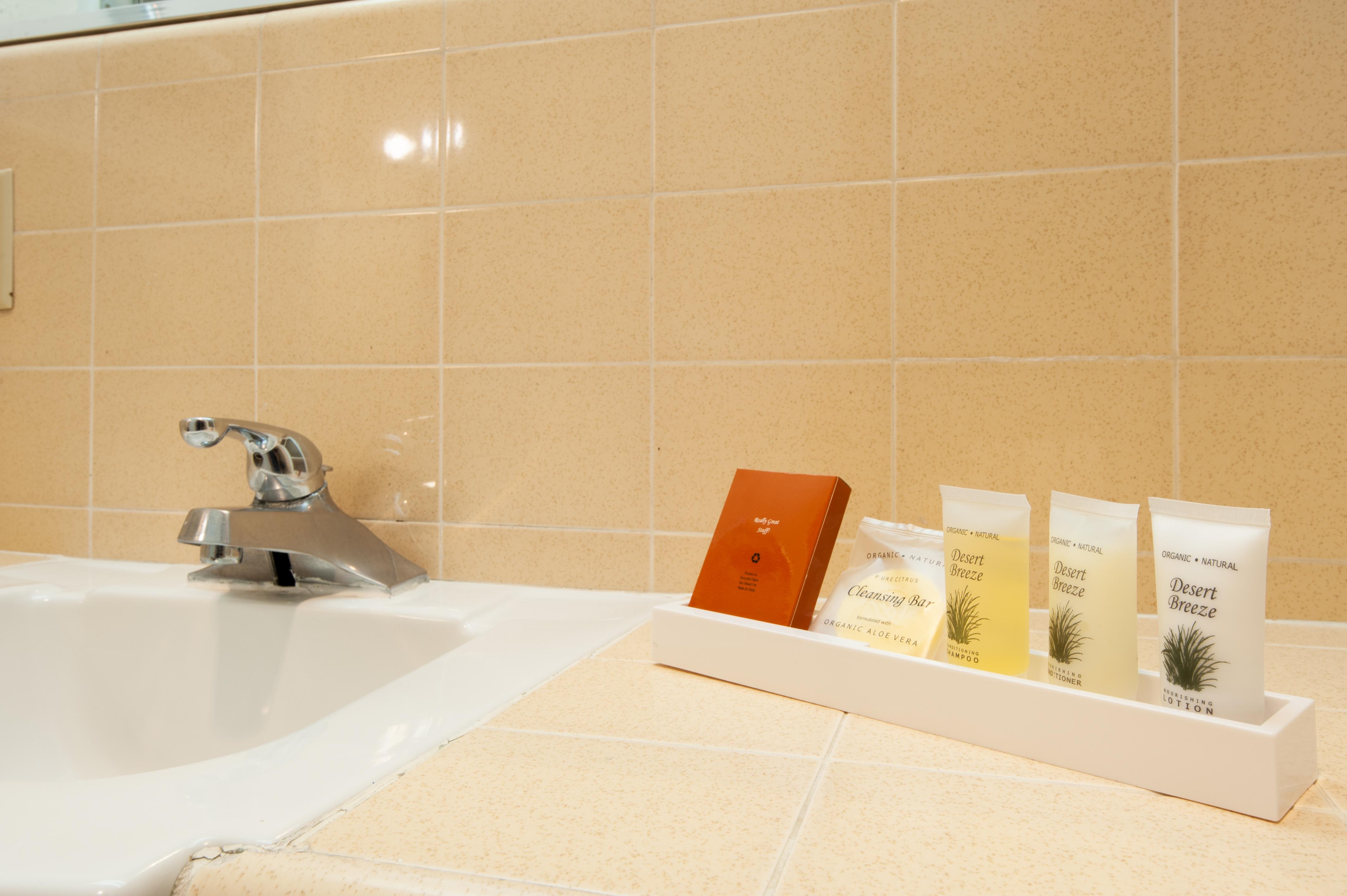 Studio City Court Yard Hotel Стая снимка